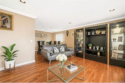 2706 Milburn Avenue, Baldwin, NY 11510 - Photo 24
