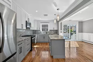 250 Bennett Ave, Hempstead, NY 11550 - Photo 20