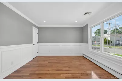 250 Bennett Avenue, Hempstead, NY 11550 - Photo 10