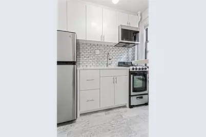 319 E 50 Street #10L, New York, NY 10022 - Photo 6