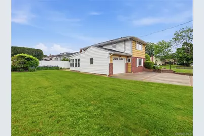 70 Polo Road, Massapequa, NY 11758 - Photo 30