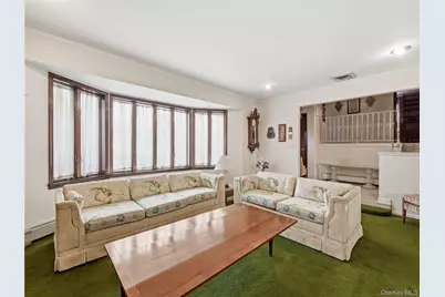 70 Polo Road, Massapequa, NY 11758 - Photo 12