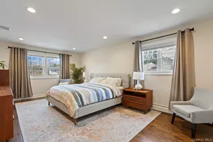 15 Lawrence Ct, Syosset, NY 11791 - Photo 20