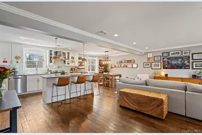 15 Lawrence Court, Syosset, NY 11791 - Photo 10