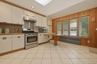 219 Kilburn Road, Garden City, NY 11530 - Photo 6
