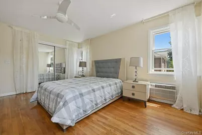 219 Kilburn Road, Garden City, NY 11530 - Photo 18