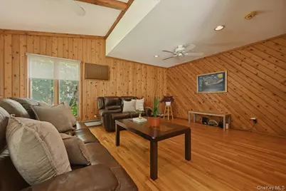 219 Kilburn Road, Garden City, NY 11530 - Photo 14