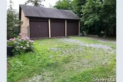 4320 Hamilton Place, Douglaston, NY 11363 - Photo 8