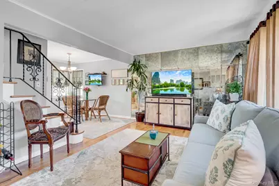 202 N Kings Avenue, Massapequa, NY 11758 - Photo 6