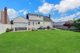202 N Kings Ave, Massapequa, NY 11758 - Photo 24