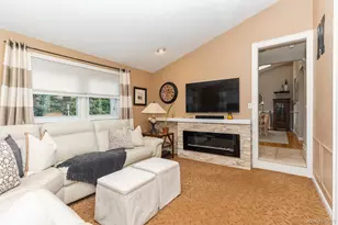 163 Tullamore Rd, Garden City, NY 11530 - Photo 12