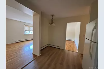 29 Hendrick Avenue #B, Glen Cove, NY 11542 - Photo 6