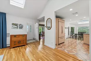 23 Maytime Ct, Jericho, NY 11753 - Photo 10