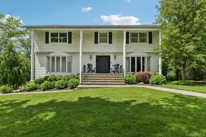 1 Lakeville Court, East Hills, NY 11576 - Photo 1
