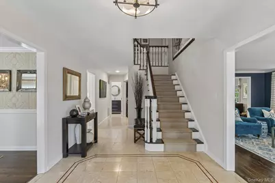 1 Lakeville Court, East Hills, NY 11576 - Photo 6