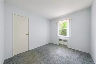 59 Maybrook Rd, North Babylon, NY 11703 - Photo 16