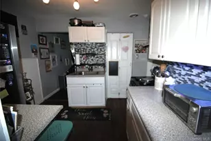 20 Burbank St, Yonkers, NY 10710 - Photo 6