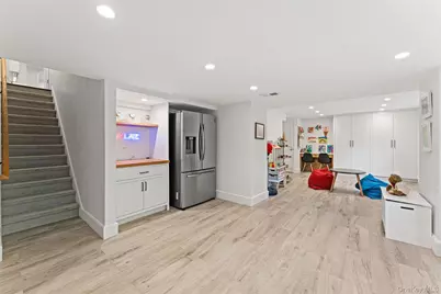 12 Kolbert Drive, Scarsdale, NY 10583 - Photo 24