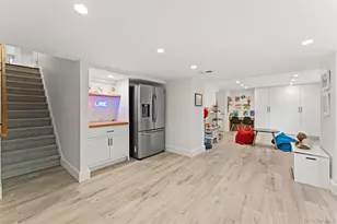 12 Kolbert Dr, Scarsdale, NY 10583 - Photo 24