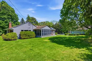 11 Mimosa Pl, Shelter Island, NY 11964 - Photo 2