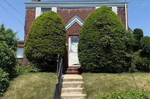 201 15 26th Ave, Bayside, NY 11360 - Photo 1