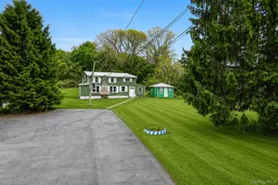 25 Phillips Ave, Highland, NY 12528 - Photo 6