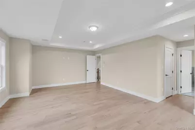 76 Wyoming Court, Syosset, NY 11791 - Photo 10
