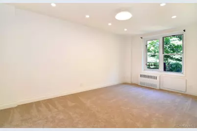 100 Dehaven Drive #209, Yonkers, NY 10703 - Photo 12