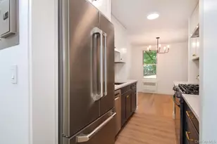 100 Dehaven Dr, Yonkers, NY 10703 - Photo 2