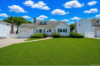 66 Henry Avenue, Babylon, NY 11702 - Photo 1