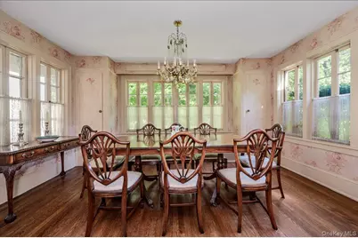 11 Myrtle Drive, Great Neck, NY 11021 - Photo 10