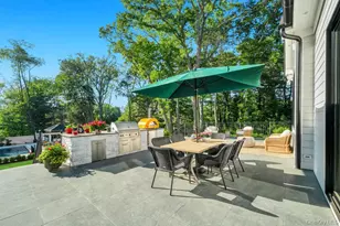 2 Chelmsford Dr, Muttontown, NY 11545 - Photo 40