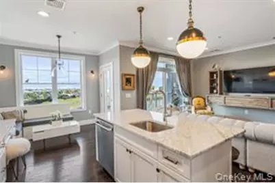 225 Marina Pointe Drive #225, East Rockaway, NY 11518 - Photo 12