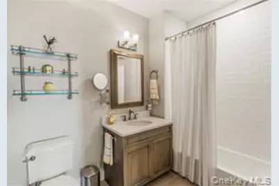 225 Marina Pointe Drive #225, East Rockaway, NY 11518 - Photo 14