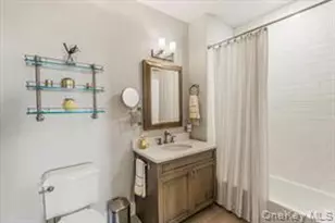 225 Marina Pointe Dr, East Rockaway, NY 11518 - Photo 14