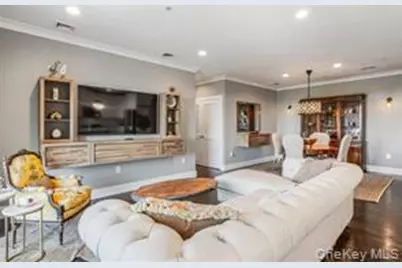 225 Marina Pointe Drive #225, East Rockaway, NY 11518 - Photo 8