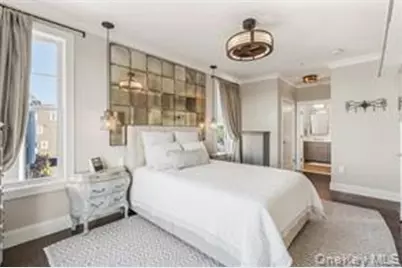 225 Marina Pointe Drive #225, East Rockaway, NY 11518 - Photo 16