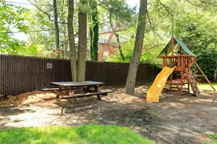 555 Central Park Ave, Scarsdale, NY 10583 - Photo 20