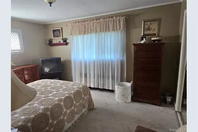 2127 Leighton Road, Elmont, NY 11003 - Photo 16