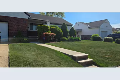 2127 Leighton Road, Elmont, NY 11003 - Photo 2
