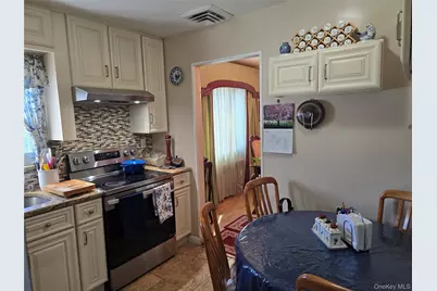 2127 Leighton Road, Elmont, NY 11003 - Photo 10