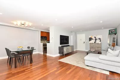 320 East Shore Road #2-A, Great Neck, NY 11023 - Photo 8
