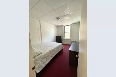 246-02 Jericho Turnpike #2, Floral Park, NY 11001 - Photo 6