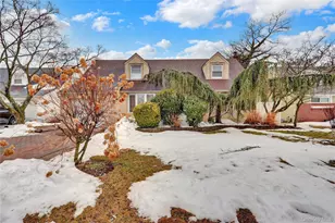 897 Spring Ave, Uniondale, NY 11553 - Photo 2