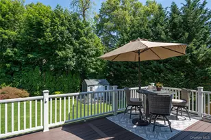 14 Mayfair Dr, Huntington, NY 11743 - Photo 26