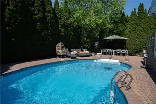 105 Lincoln Rd S, Plainview, NY 11803 - Photo 14