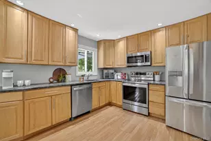 2435 Susan Ct, Yorktown Heights, NY 10598 - Photo 8