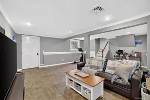 2435 Susan Ct, Yorktown Heights, NY 10598 - Photo 18