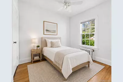 17 Old Orchard Road, New Rochelle, NY 10804 - Photo 10