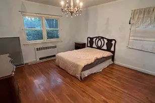 83 Stephan Marc Ln, New Hyde Park, NY 11040 - Photo 8